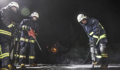 Antalya Büyükşehir Belediyesi İtfaiyesi her an sarsıntı olacakmış üzere hazırlanıyor