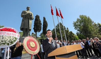 Bayraklı’da Lider İrfan Önal mazbatasını aldı “Az uyuyup, çok çalışacağız”