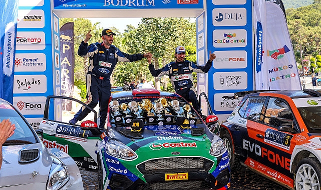 Castrol Ford Team Türkiye, Bodrum Rallisi’nde Dorukta: Ali Türkkan Liderliğe Yükseldi