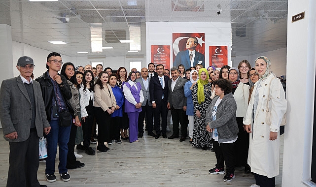 Karaman Belediye Başkanı Savaş Kalaycı, Ramazan Bayramı münasebetiyle Ana Kucağı ve Huzurevi sakinlerini zyaret ederek bayramlarını kutladı