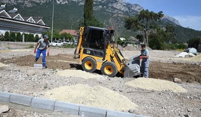 Kemer’e yeni parklar kazandırılıyor