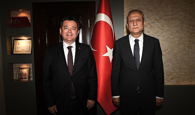 Lider Aydın birinci resmi ziyaretini yaptı