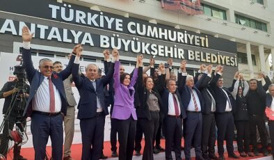 Lider Topaloğlu, Lider Böcek’in vazifeye başlama merasimine katıldı