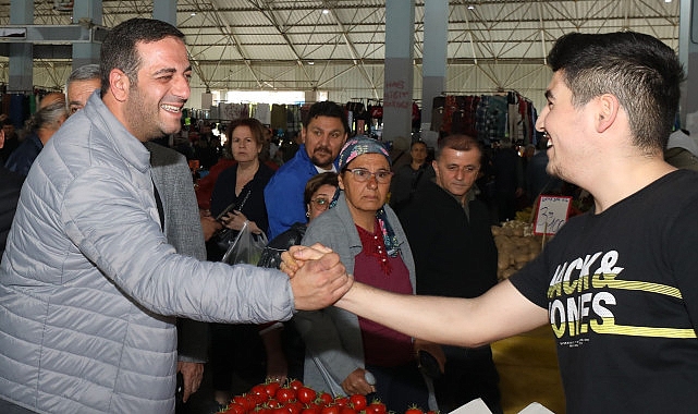 Narlıdere Belediye Başkanlığı misyonuna seçilen Lider Erman Uzun, ayağının tozuyla alana indi