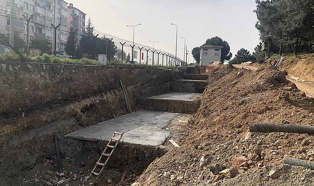 Sezai Karakoç yaya üstgeçidinin imaline başlandı