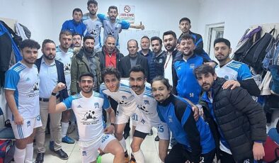 Uçhisar Belediye Lideri Abdullah Çamcı, Hisarsporun amatör lig maçını tribünden seyretti