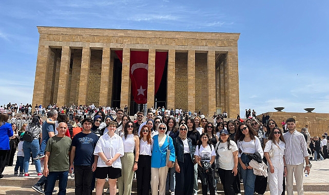 Antalya Büyükşehir Belediyesi’nden 19 Mayıs’ta gençlere manalı ikram