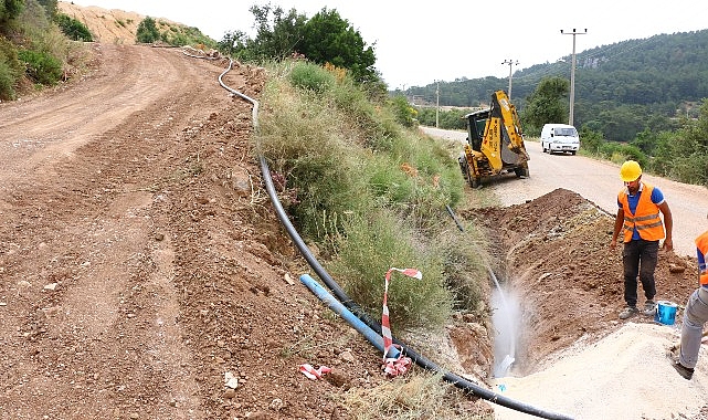 ASAT Kumluca’nın kırsal mahallelerinde içme suyu çizgilerini yeniliyor