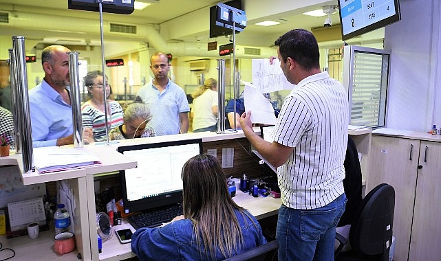 Bornova Belediyesi’nden vergi ödeme kolaylığı