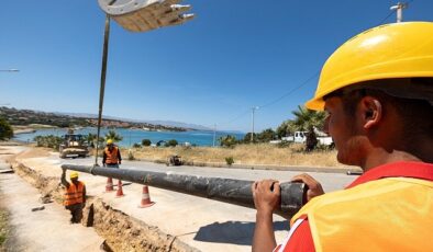 İzmir Büyükşehir Belediyesi Çeşme’nin içme suyu problemine neşter vuruyor