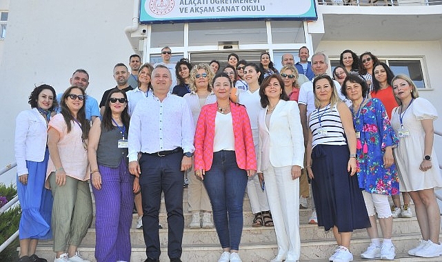 İzmir’de Erasmus+ Akreditasyon Çalıştayı