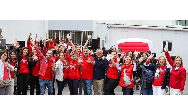 Keller Williams Kent Ofisi, Hatice Mehmet Ekşioğlu Okulu İçin RED DAY’de Kolları Sıvadı!