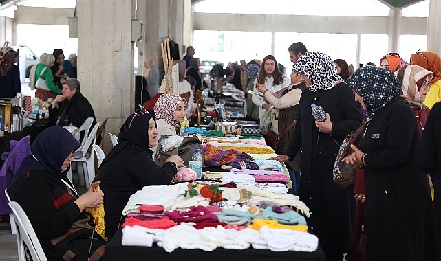 KOMEK Pazarı Anneler Günü Aktifliği Bayan Kursiyerlerin İktisadına Takviye Oldu