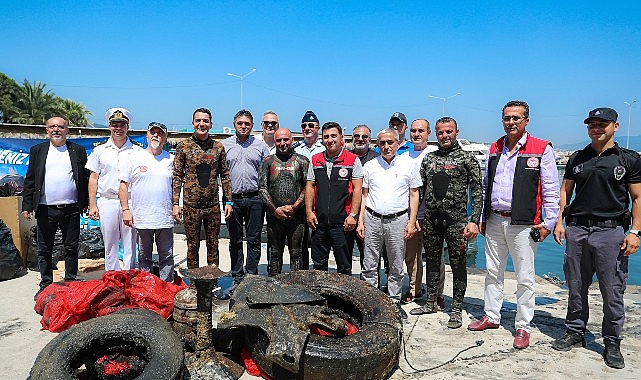 Aliağa’da Deniz Tabanı Paklığı Yapıldı