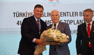 İzmir Büyükşehir Belediye Lideri Dr. Cemil Tugay, Sağlıklı Kentler Birliği Lideri oldu “İklim krizi ile uğraş için mahallî hareket planları oluşturacağız”