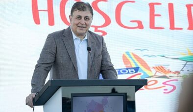 Lider Tugay’dan turizm iletisi “Torunlarımızın yaşayacağı Çeşme’yi hayal ederek adım atmalıyız”