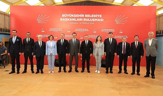 Lider Tugay CHP’li Büyükşehir Belediye Liderleri buluşmasına katıldı